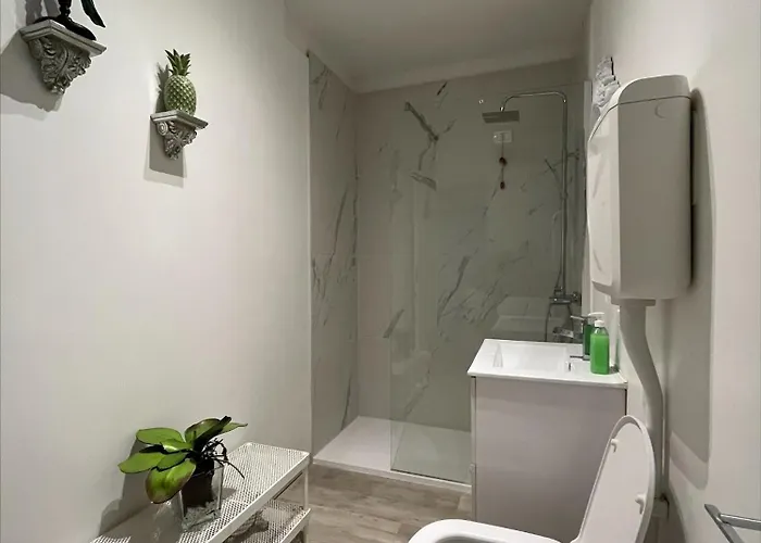 Familybo Delight - Front Station بولونيا